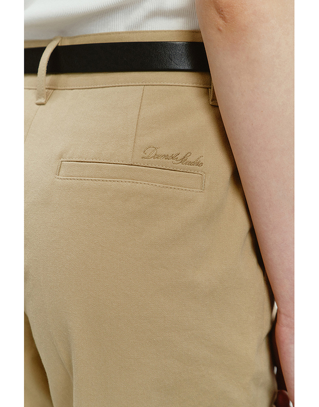 던스트 SUMMER SOFT CHINO SLACKS BEIGE_UDPA4B222I2 베이지 착용컷