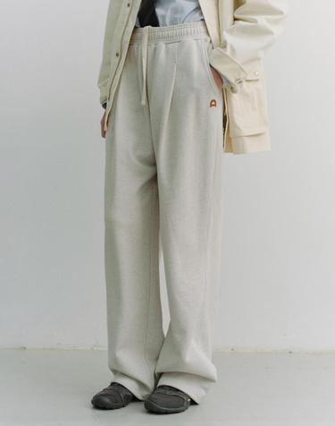 UNISEX LEATHER LOGO WIDE SWEAT PANTS OATMEAL MELANGE_UDPA6A102I1