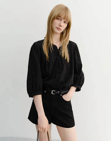 JANE FRILL BLOUSE BLACK_UDBL6B222BK