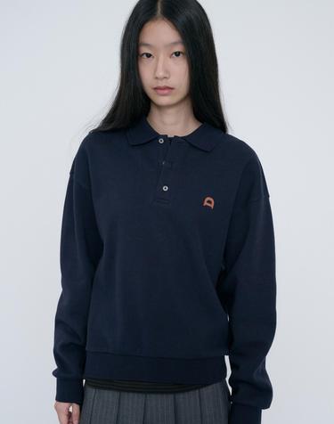 [L, XL 10/27 예약배송] UNISEX LEATHER LOGO COLLARED T-SHIRT FRENCH NAVY_UDTS6C110N2
