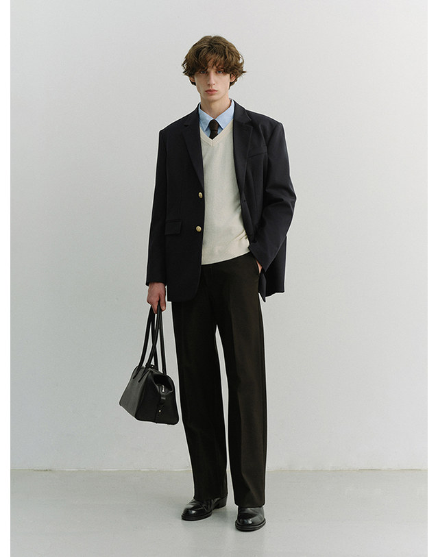 던스트 UNISEX 2 BUTTON WOOL BLAZER NAVY_UDJA6A102N2 네이비 착용컷