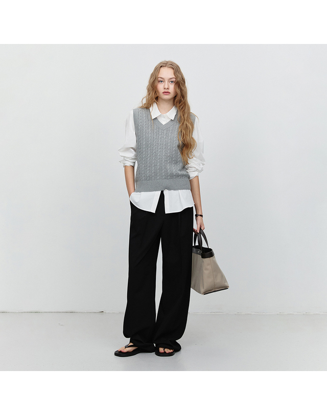 던스트 DOUBLE PLEATED SLACKS BLACK_UDPA6A204BK 블랙 착용컷