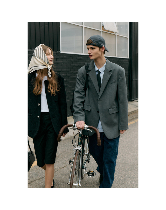 던스트 UNISEX COLLARLESS TWEED JACKET BLACK_UDJA6A109BK 블랙 착용컷