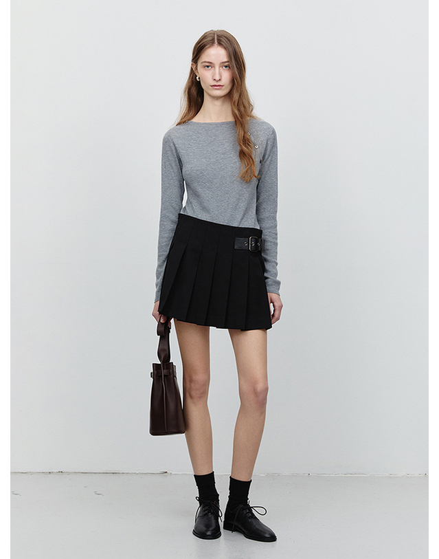 던스트 MINI PLEATS SKIRT BLACK_UDSK5A208BK 블랙 착용컷