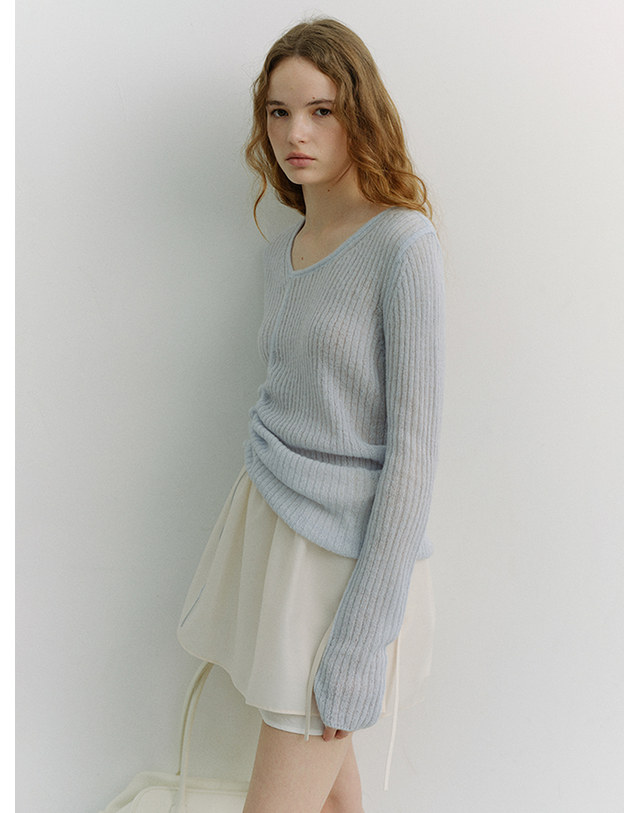 던스트 2-WAY SHIRRING KNIT TOP SOFT BLUE_UDSW6A204B1 블루 착용컷