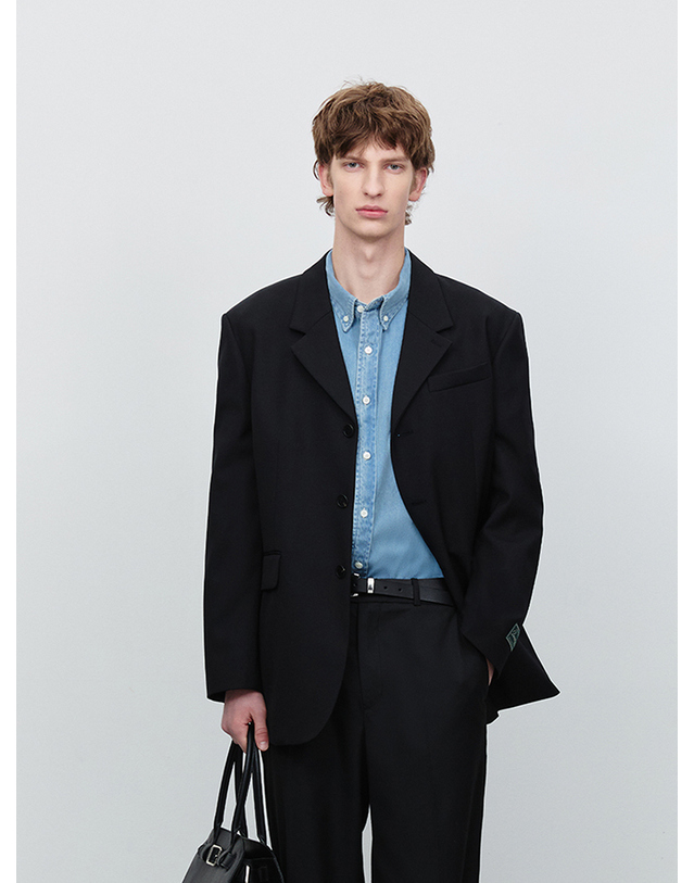 던스트 UNISEX 3 BUTTON WOOL BLAZER BLACK_M_UDJA6A103BK 블랙 착용컷