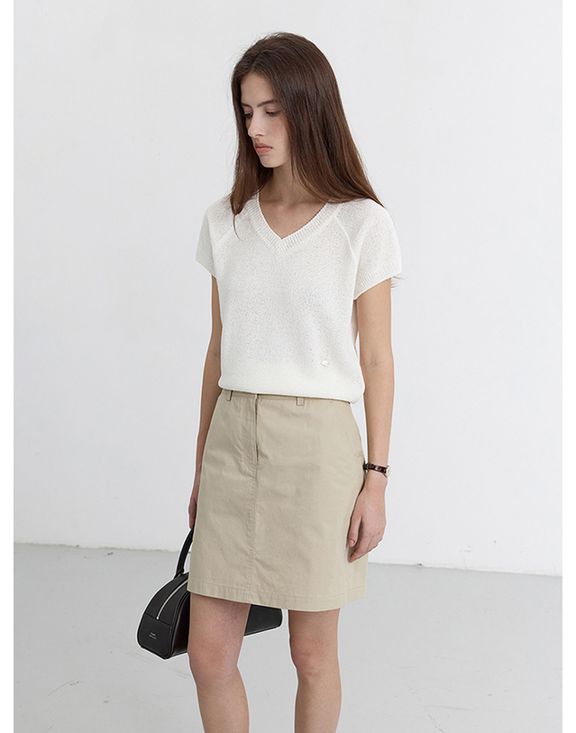 던스트 A-LINE MINI SKIRT LIGHT CREAM BEIGE_UDSK5B227I1 그레이 착용컷