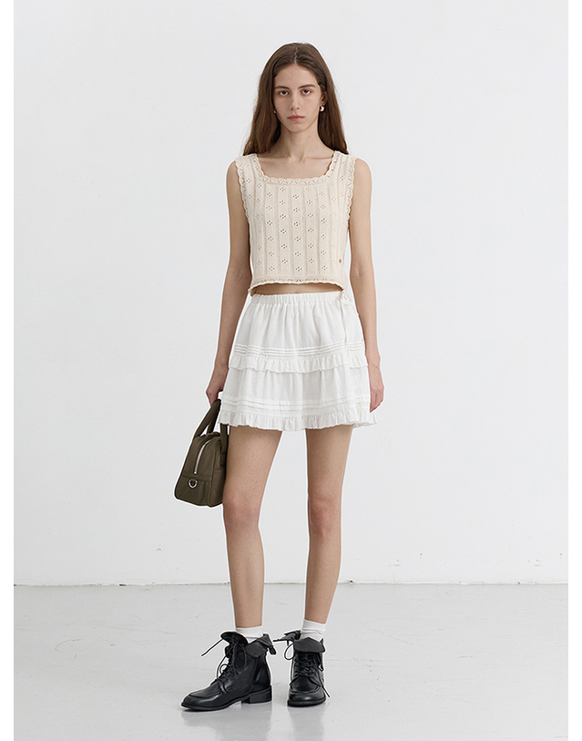 던스트 BUSTIER KNIT TOP CREAM_UDSW5B224CR 아이보리 착용컷