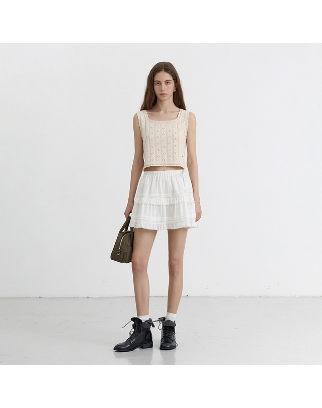 던스트 BUSTIER KNIT TOP CREAM_UDSW5B224CR 아이보리 착용컷