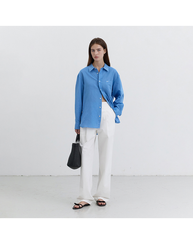던스트 UNISEX CLASSIC LINEN SHIRT BLUE_UDSH5B125B2 블루 착용컷