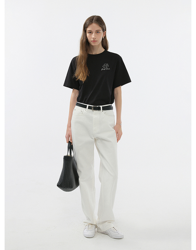 던스트 UNISEX DRAWING BLOOM LOGO T-SHIRT BLACK_UDTS5B130BK 블랙 착용컷