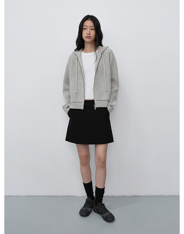 던스트 MINI SKIRT BLACK_UDSK6C201BK 블랙 착용컷