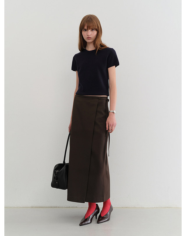 던스트 MAXI WRAP SKIRT BROWN_UDSK5C207W2 브라운 착용컷