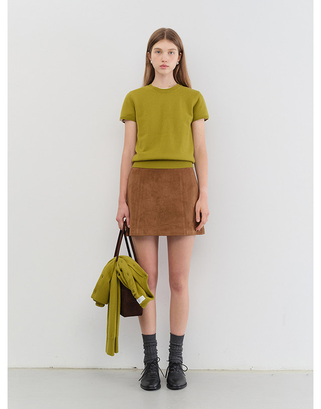 던스트 HALF SLEEVE KNIT TOP OLIVE_UDSW5C201K1 그린 착용컷