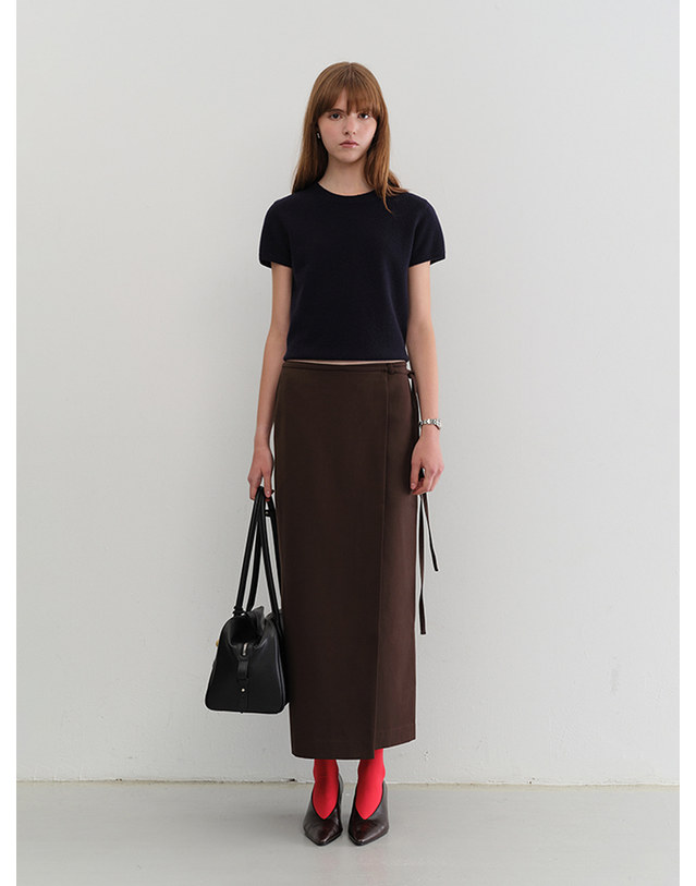 던스트 HALF SLEEVE KNIT TOP NAVY_UDSW5C201N2 네이비 착용컷