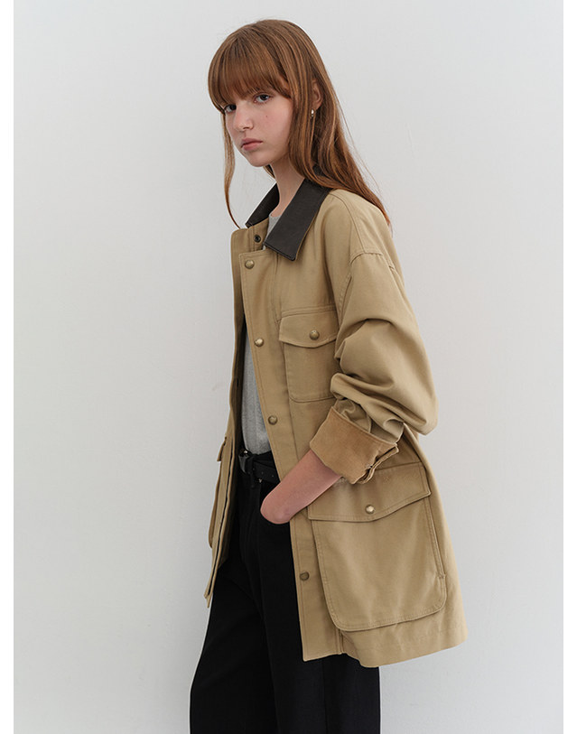 던스트 UNISEX VINTAGE HALF WORK JACKET BEIGE_UDJU5C110I2 베이지 착용컷