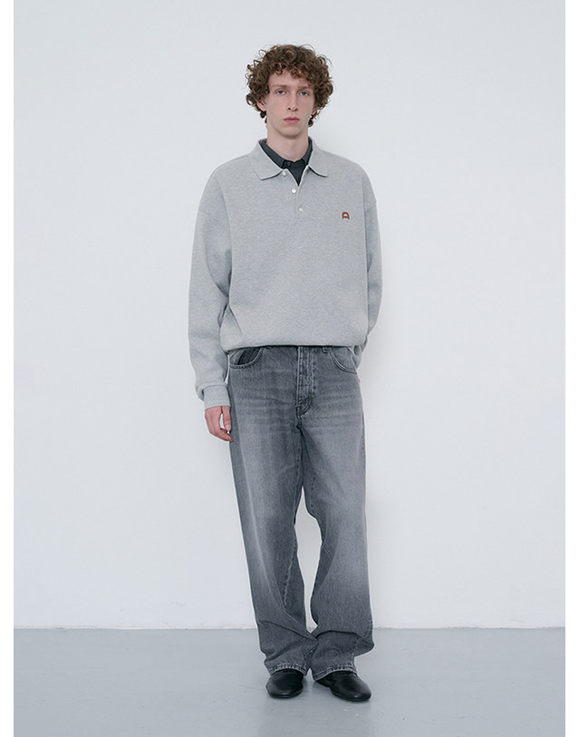 던스트 UNISEX LEATHER LOGO COLLARED T-SHIRT MELANGE GREY_M_UDTS6C110G2 그레이 착용컷