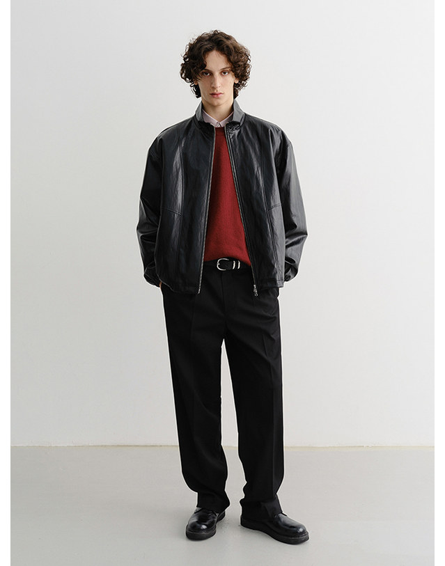 던스트 UNISEX ALTER-LEATHER WIND BREAKER BLACK_M_UDJU5C105BK 블랙 착용컷