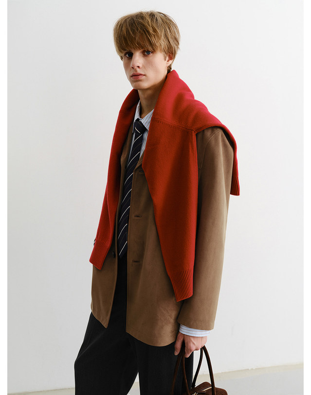 던스트 UNISEX ALTER-SUEDE HALF JACKET CAMEL_M_UDJA5C110CM 카멜 착용컷