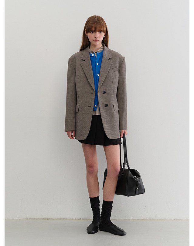 던스트 ESSENTIAL 2 BUTTON WOOL BLAZER BROWN CHECK_UDJA5C202W3 브라운 착용컷