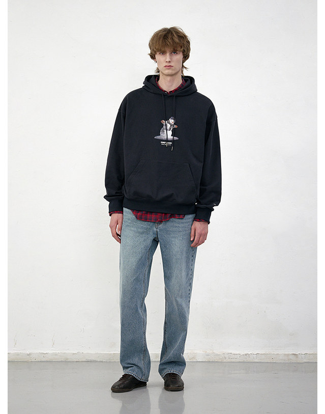 던스트 UNISEX HOLIDAY SNOWMAN HOODIE FRENCH NAVY_M_UDTS5C109N2 네이비 착용컷