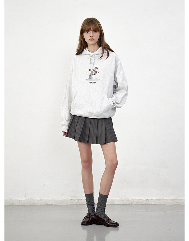 던스트 UNISEX HOLIDAY SNOWMAN HOODIE LIGHT MELANGE GREY_UDTS5C109G1 그레이 착용컷