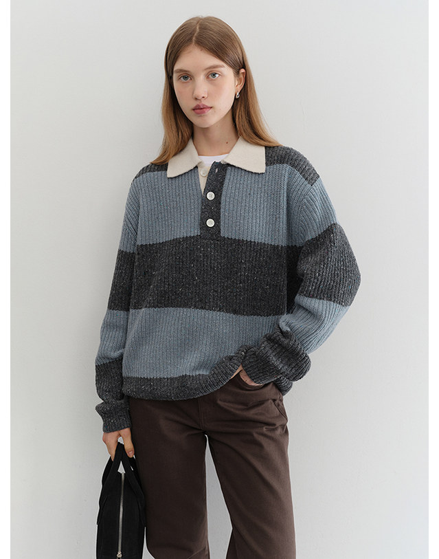 던스트 UNISEX CHUNKY RUGBY SWEATER SOFTBLUE GREY_UDSW5C114B1 블루 착용컷