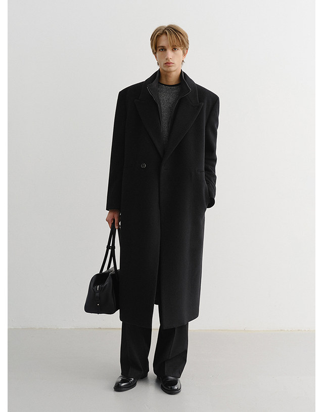 던스트 UNISEX OVERSIZED DOUBLE COAT BLACK_UDCO5D127BK 블랙 착용컷