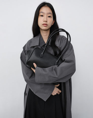 SOFT FRAME COMPACT SHOULDER BAG BLACK_UDBA6F210BK