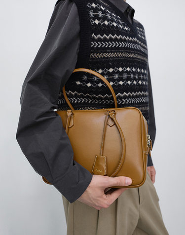 CLASSIC 28 LEATHER BAG TAN_M_UDBA6F201CM