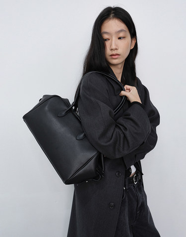 SOFT FRAME SHOULDER BAG BLACK_UDBA6F209BK