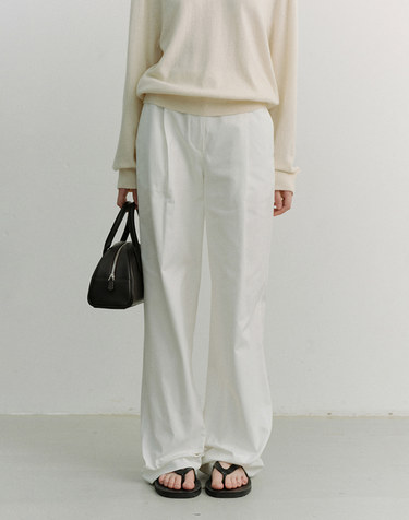 PLEATED CHINO SLACKS IVORY_UDPA6A203IV