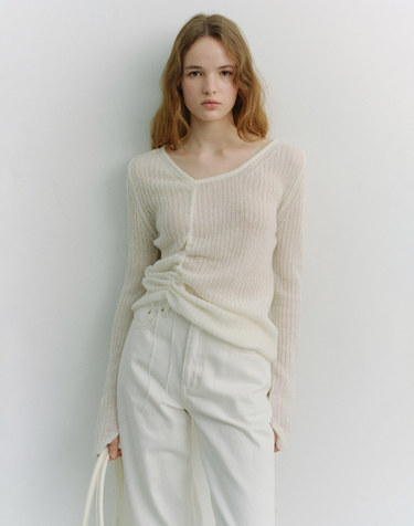 2-WAY SHIRRING KNIT TOP IVORY_UDSW6A204Y1
