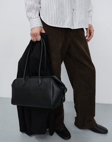 SOFT FRAME SHOULDER BAG BLACK_M_UDBA6F209BK