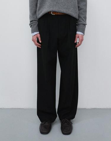 DOUBLE PLEATED WIDE SLACKS BLACK_M_UDPA6C313BK
