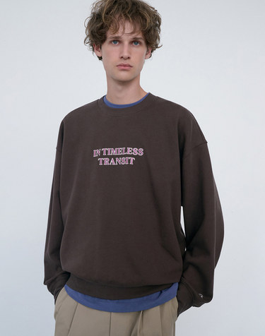 UNISEX SLOGAN SWEATSHIRT BROWN_M_UDTS6C109W2