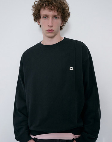 UNISEX DUNST LOGO CREASE SWEATSHIRT BLACK_M_UDTS6C103BK