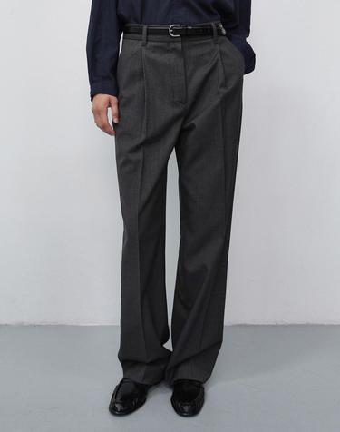 PLEATED SEMI-WIDE SLACKS CHARCOAL GREY_UDPA6C202CG