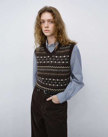 UNISEX CRAFTED V-NECK KNIT VEST DEEP BROWN_UDSW6C117W2