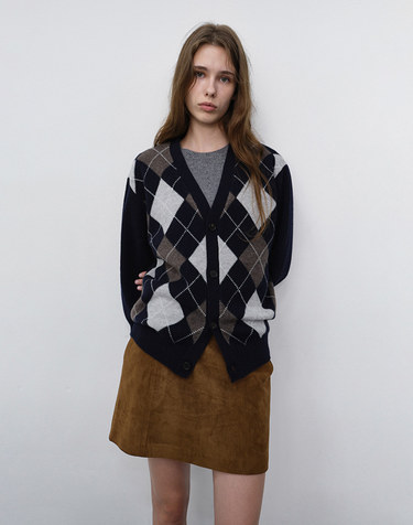 UNISEX V-NECK ARGYLE CARDIGAN NAVY_UDSW6C105N2