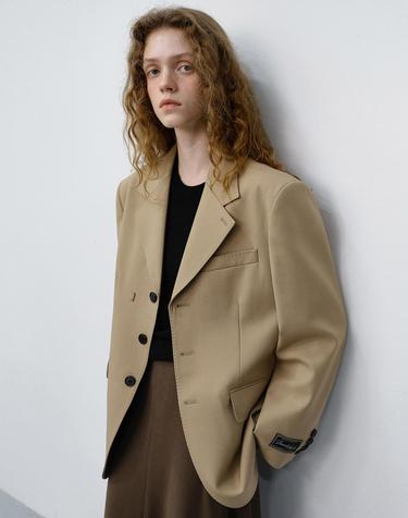 UNISEX REFINED MASCULINE WOOL BLAZER CARAMEL BEIGE_UDJA6C105CM