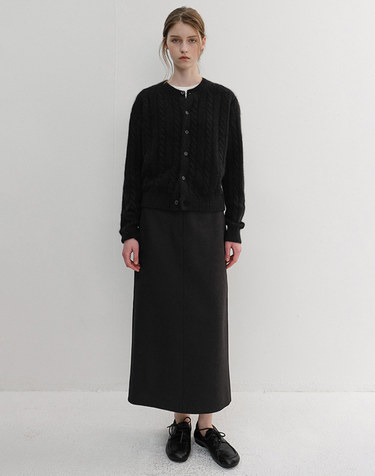 H-LINE LONG SKIRT BLACK_UDSK6D223BK