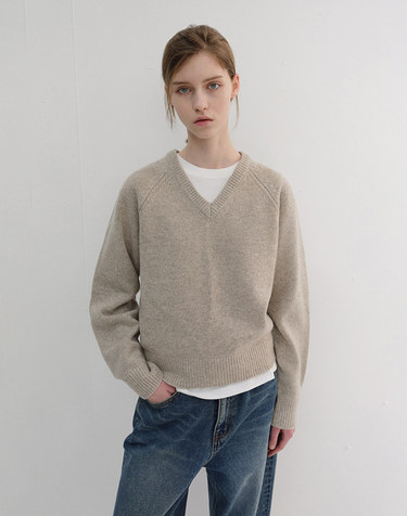 UNISEX SOFT VOLUME V-NECK SWEATER LIGHT PEBBLE_UDSW6D134I2