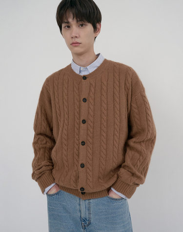 UNISEX HAIRY CABLE CREW NECK CARDIGAN CAMEL_M_UDSW6D121CM