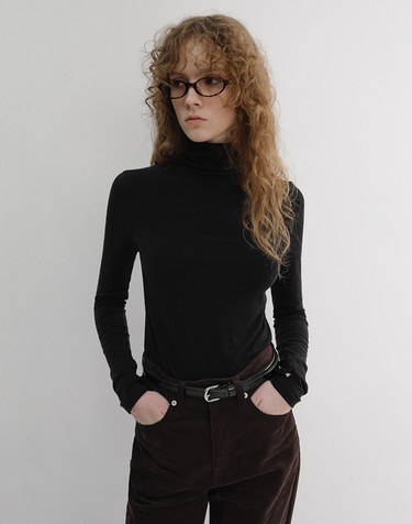 ESSENTIAL ROLL NECK TOP BLACK_UDTS6D221BK