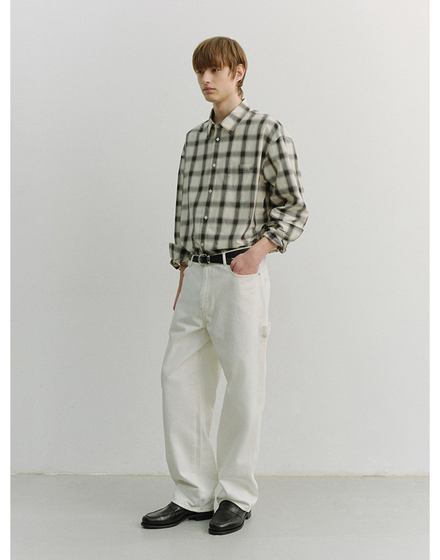 던스트 MODERN CARPENTER JEANS CREAM_M_UDPA6A307CR 아이보리 착용컷