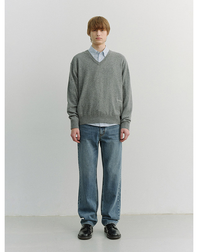 던스트 STRAIGHT TAPERED JEANS CLASSIC BLUE_M_UDPA6A304B2 블루 착용컷