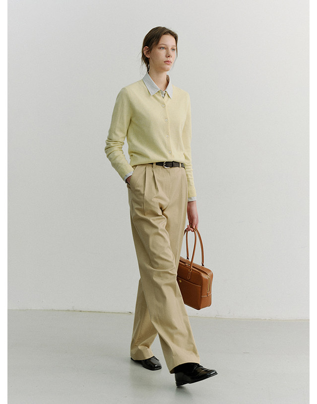 던스트 ESSENTIAL CREWNECK KNIT CARDIGAN LEMON_UDSW6A209Y1 노랑 착용컷