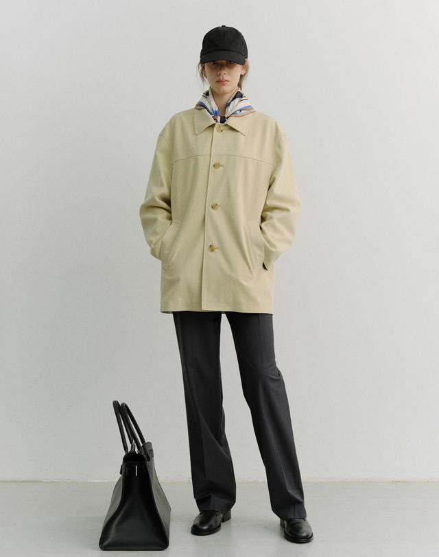 던스트 UNISEX ALTER-SUEDE HALF JACKET CREAM BEIGE_UDJA6A106CR 아이보리 착용컷