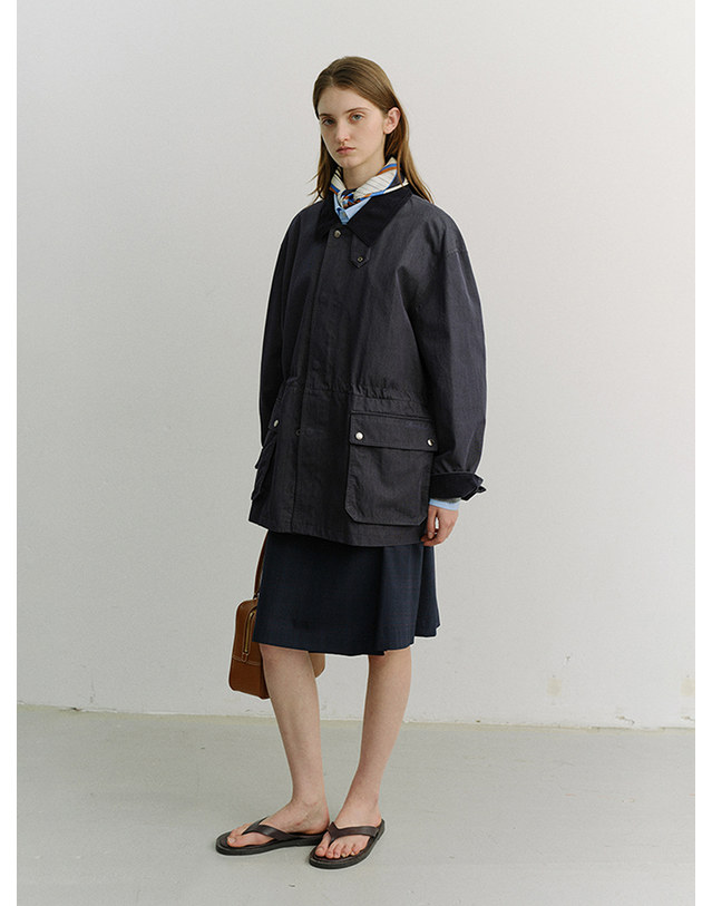 던스트 UNISEX COTTON CHORE JACKET INDIGO NAVY_UDJA6A101N1 네이비 착용컷